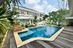 Siap Huni Hunian Elit 7 Kamar di Cilandak Dekat ke Mana Saja Siap Huni Hunian Elit 7 Kamar di Cilandak Dekat ke Mana Saja