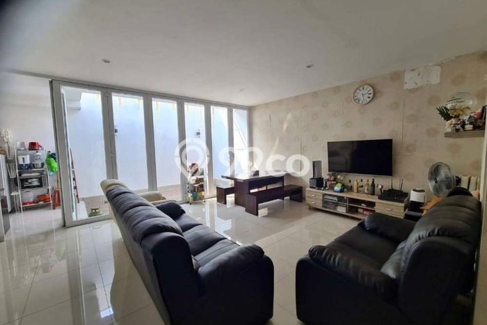 Dijual Hunian Rumah Terawat 3 Kamar di Suvarna Sutera, Tangerang Dijual Hunian Rumah Terawat 3 Kamar di Suvarna Sutera, Tangerang