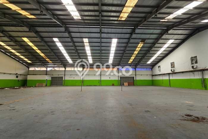 Area Ramai! Gudang Dijual di Regol untuk Bisnis Luas Bangunan 2562m2 Area Ramai! Gudang Dijual di Regol untuk Bisnis Luas Bangunan 2562m2