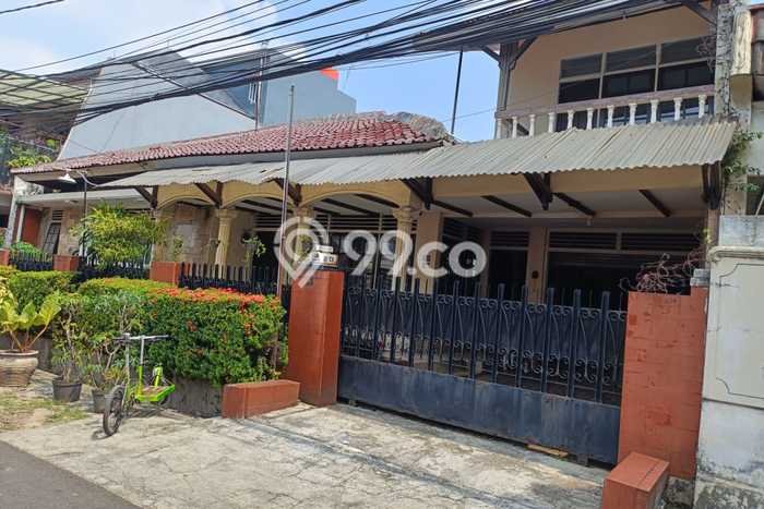 Dijual Rumah Premium dengan Fasilitas Sekitar Komplit di Tebet, Jakarta Selatan Dijual Rumah Premium dengan Fasilitas Sekitar Komplit di Tebet, Jakarta Selatan