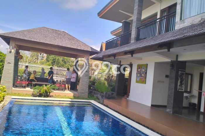 Rumah Sewa Badung LT 300m2 LB 450m2 Area Jimbaran Rumah Sewa Badung LT 300m2 LB 450m2 Area Jimbaran