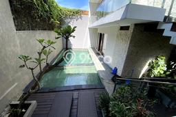 Lokasi terbaik! Rumah siap pakai disewakan di Kediri LB 180m2 Lokasi terbaik! Rumah siap pakai disewakan di Kediri LB 180m2