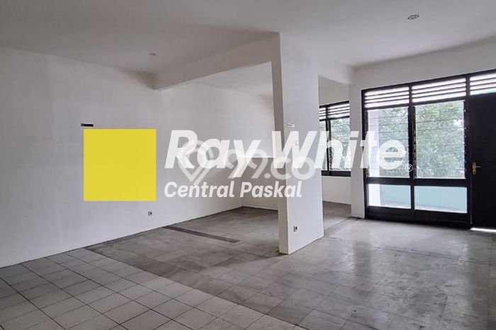 Disewakan Ruko di Kawasan Ramai Bandung Kota Luas 150m2 Disewakan Ruko di Kawasan Ramai Bandung Kota Luas 150m2