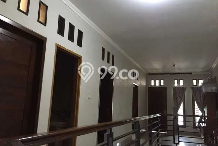 Rumah Luas Asri 3 KT Siap Pakai di Jatiwaringin Bekasi Rumah Luas Asri 3 KT Siap Pakai di Jatiwaringin Bekasi