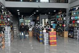 FOR SALE! Komersial di Pasar Rebo Jakarta Timur, LT 387m2, LB 700m2 FOR SALE! Komersial di Pasar Rebo Jakarta Timur, LT 387m2, LB 700m2