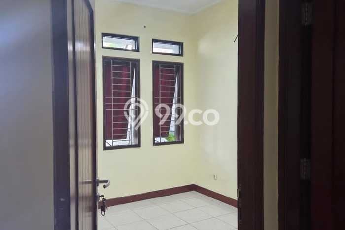 Rumah di Harapan Indah, 1 KM, Area Berkembang Rumah di Harapan Indah, 1 KM, Area Berkembang