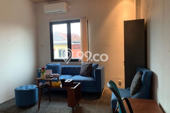 LOKASI STRATEGIS! Gudang Kawasan Pekayon, Luas 450m², Pengunjung Terjamin LOKASI STRATEGIS! Gudang Kawasan Pekayon, Luas 450m², Pengunjung Terjamin