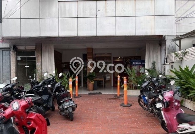 LOKASI PREMIUM! Ruko Kawasan Niaga di Duren Sawit, Luas 265m2m², Siap Bisnis LOKASI PREMIUM! Ruko Kawasan Niaga di Duren Sawit, Luas 265m2m², Siap Bisnis
