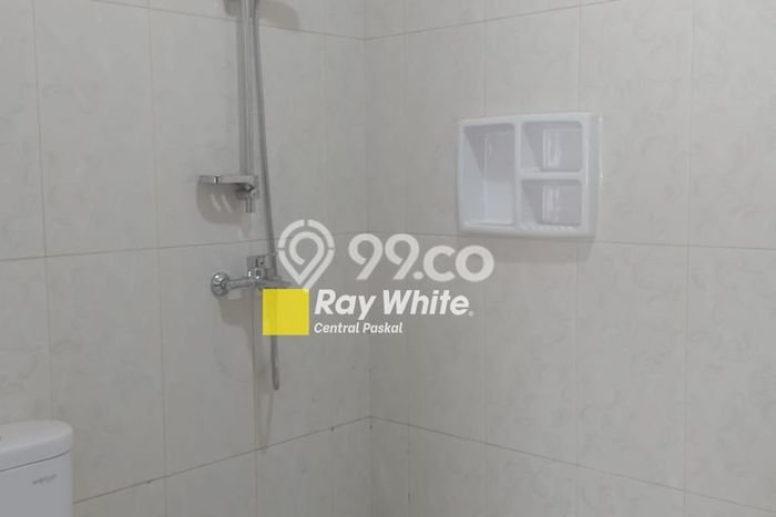 Ruko Dijual di Bandung LT 340m2 & LB 400m2 Lokasi Terbaik! Ruko Dijual di Bandung LT 340m2 & LB 400m2 Lokasi Terbaik!