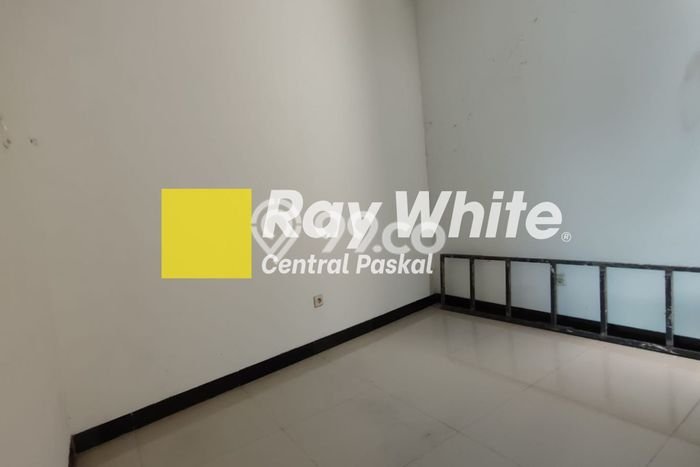 Ruko Dijual Lokasi Emas di Cimahi Tengah Luas 120m2 Ruko Dijual Lokasi Emas di Cimahi Tengah Luas 120m2