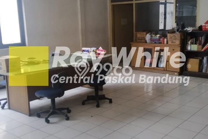 Gudang Bagus Dijual LB 1300m2 Lokasi Strategis Bandung Area Cocok untuk Berbisnis Gudang Bagus Dijual LB 1300m2 Lokasi Strategis Bandung Area Cocok untuk Berbisnis