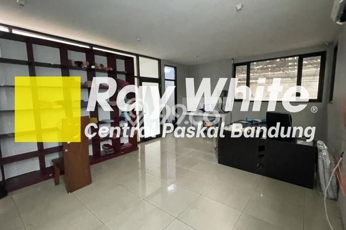 Paling Diincar! Gudang Dijual di Holis Cigondewah Harga Kompetitif Paling Diincar! Gudang Dijual di Holis Cigondewah Harga Kompetitif
