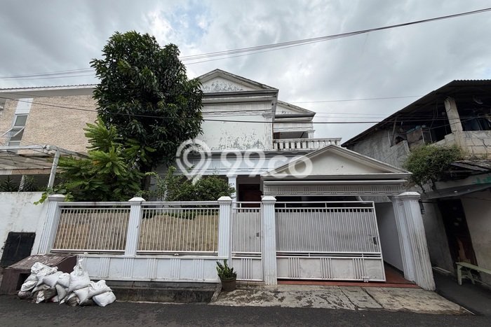 For Sale Rumah Elit Exclusive di Jatinegara, Jakarta Timur For Sale Rumah Elit Exclusive di Jatinegara, Jakarta Timur