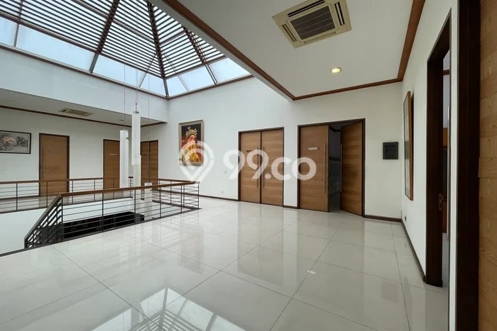 Siap Huni Rumah Mewah 0 Kamar di Menteng Dekat ke Mana Saja Siap Huni Rumah Mewah 0 Kamar di Menteng Dekat ke Mana Saja