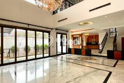 Rumah Elit Modern Tanpa Renovasi di Mega Kuningan Jakarta Selatan Rumah Elit Modern Tanpa Renovasi di Mega Kuningan Jakarta Selatan