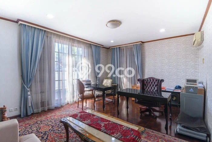 Rumah Bagus Disewakan di Menteng Atas, Jakarta Pusat LT 1050m2, LB 1500m2 Rumah Bagus Disewakan di Menteng Atas, Jakarta Pusat LT 1050m2, LB 1500m2