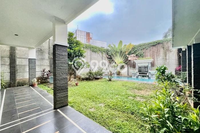 Hot Offer Hunian Mewah Ideal dan Luas di Menteng, Jakarta Pusat Hot Offer Hunian Mewah Ideal dan Luas di Menteng, Jakarta Pusat