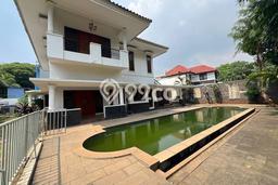 Rumah Modern Dikontrakkan di Menteng Jakarta Pusat Lokasi Sangat Strategis Rumah Modern Dikontrakkan di Menteng Jakarta Pusat Lokasi Sangat Strategis