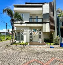 Siap Huni Rumah Mewah 4 Kamar di Lowokwaru Dekat ke Mana Pun Siap Huni Rumah Mewah 4 Kamar di Lowokwaru Dekat ke Mana Pun