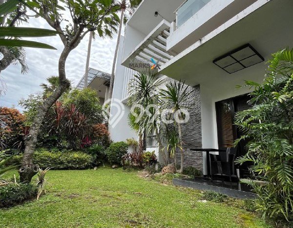 Rumah Luxury Modern Siap Huni di Villa Puncak Tidar Malang Rumah Luxury Modern Siap Huni di Villa Puncak Tidar Malang