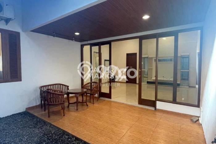 For Sale! Luxury House LT 300m2 Desain Modern di Villa Puncak Tidar For Sale! Luxury House LT 300m2 Desain Modern di Villa Puncak Tidar