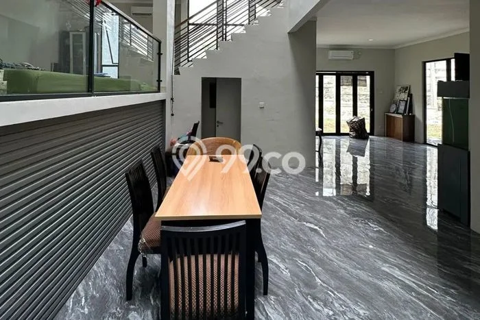Ready to Use! Premium House LT 256m2 Desain Modern di Bintaro Ready to Use! Premium House LT 256m2 Desain Modern di Bintaro