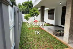 Dijual Rumah Luas Megah Dengan View Eksklusif di Gandaria, Jakarta Selatan Dijual Rumah Luas Megah Dengan View Eksklusif di Gandaria, Jakarta Selatan