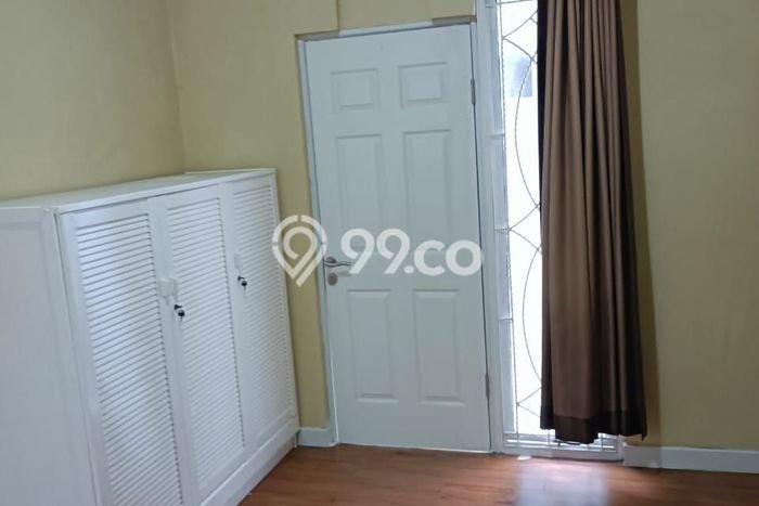INVESTASI MENGUNTUNGKAN! Komersial di Bintaro, Luas 200m², Potensi Profit Tinggi INVESTASI MENGUNTUNGKAN! Komersial di Bintaro, Luas 200m², Potensi Profit Tinggi