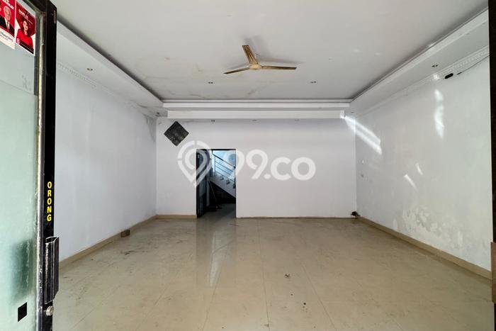 Ruko Strategis Kawasan Lariang Bangi, Luas 90m², Pusat Bisnis, Akses Lariang Bangi, Makassar, Makassar Ruko Strategis Kawasan Lariang Bangi, Luas 90m², Pusat Bisnis, Akses Lariang Bangi, Makassar, Makassar