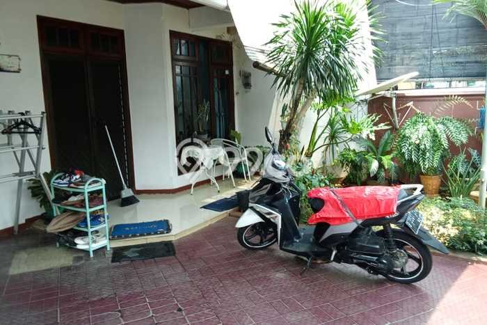 Dijual Rumah Eksklusif 4 KT di Pondok Kelapa, Jakarta Timur Dijual Rumah Eksklusif 4 KT di Pondok Kelapa, Jakarta Timur