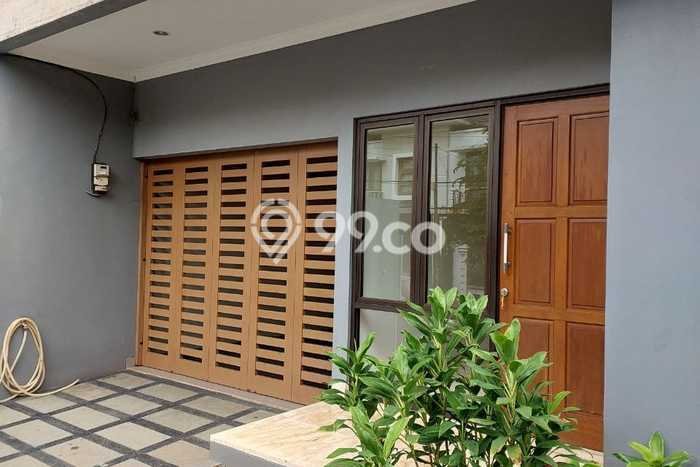 For Sale! Premium House LT 140m2 Desain Elegan di Pondok Indah For Sale! Premium House LT 140m2 Desain Elegan di Pondok Indah