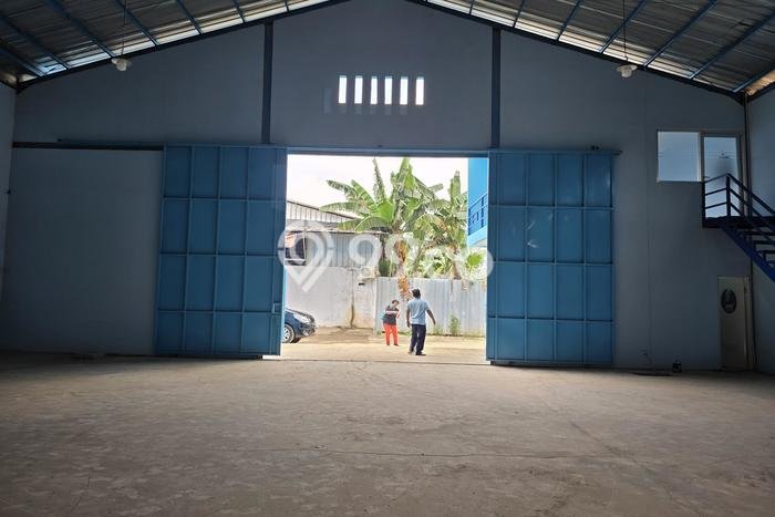 Gudang disewakan di Mustikajaya Bekasi dengan luas bangunan 200m2 Gudang disewakan di Mustikajaya Bekasi dengan luas bangunan 200m2
