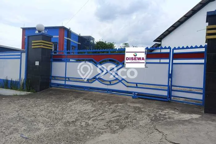 Disewakan Gudang komersial di Cileungsi luas bangunan 700m2 Disewakan Gudang komersial di Cileungsi luas bangunan 700m2