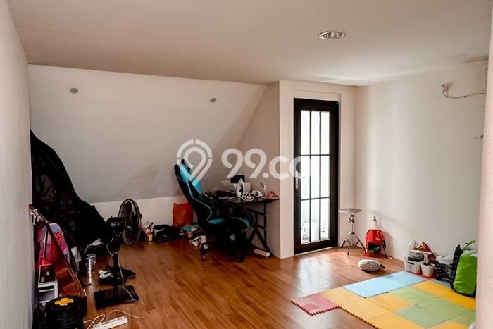 Dijual Rumah 3 Kamar Lokasi Ideal Nyaman dan Strategis di Mustikajaya Dijual Rumah 3 Kamar Lokasi Ideal Nyaman dan Strategis di Mustikajaya