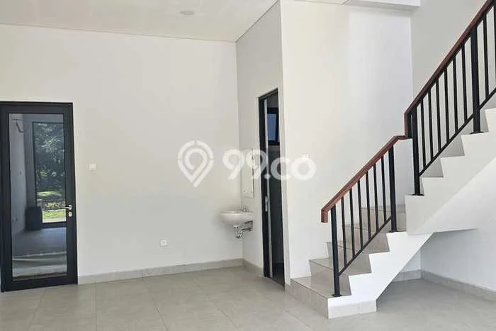FOR RENT! Ruko di Kota Wisata Cocok untuk Bisnis 180m2 FOR RENT! Ruko di Kota Wisata Cocok untuk Bisnis 180m2