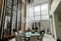 Rumah Elit Modern Tanpa Renovasi di Pantai Indah Kapuk Jakarta Utara Rumah Elit Modern Tanpa Renovasi di Pantai Indah Kapuk Jakarta Utara