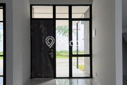 Ready to Use! Luxury House LT 160m2 Desain Elegan di Pantai Indah Kapuk 2 Ready to Use! Luxury House LT 160m2 Desain Elegan di Pantai Indah Kapuk 2
