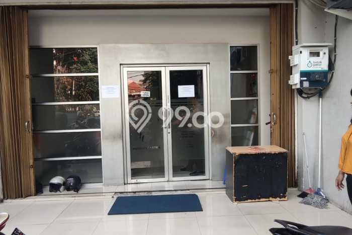 Unit Ruko Disewa Lokasi Candisari, Semarang Spesifikasi Luas Bangunan 222m2 Unit Ruko Disewa Lokasi Candisari, Semarang Spesifikasi Luas Bangunan 222m2