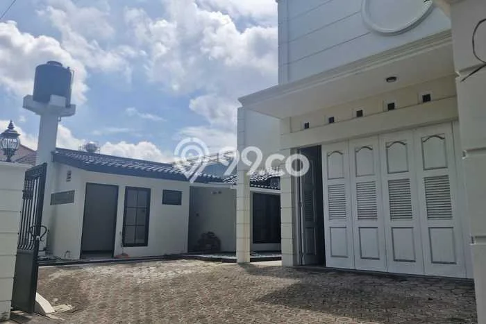 Lokasi terbaik! Rumah siap huni dikontrakkan di Semarang Timur LB 120m2 Lokasi terbaik! Rumah siap huni dikontrakkan di Semarang Timur LB 120m2