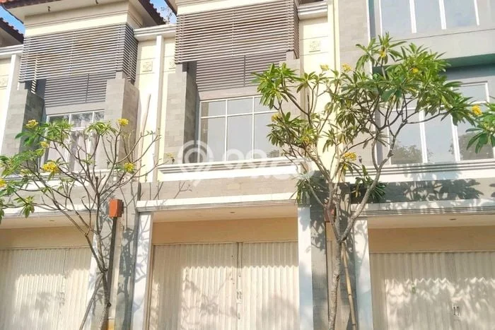 Ruko untuk Disewa di Pusat Semarang Luas Bangunan 90m2 Ruko untuk Disewa di Pusat Semarang Luas Bangunan 90m2