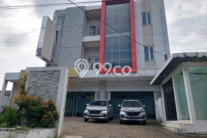 Kantor Disewakan di Area Ramai Candisari, Semarang Kantor Disewakan di Area Ramai Candisari, Semarang