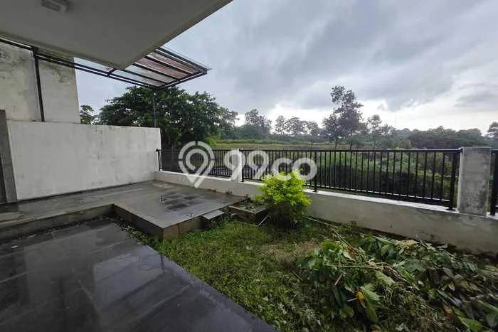 Rumah Luxury Modern Tanpa Renovasi di Candi Golf Semarang Rumah Luxury Modern Tanpa Renovasi di Candi Golf Semarang