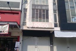Ruko 3 Lantai di Anjasmoro, Siap Pakai, Ramai Strategis Ruko 3 Lantai di Anjasmoro, Siap Pakai, Ramai Strategis