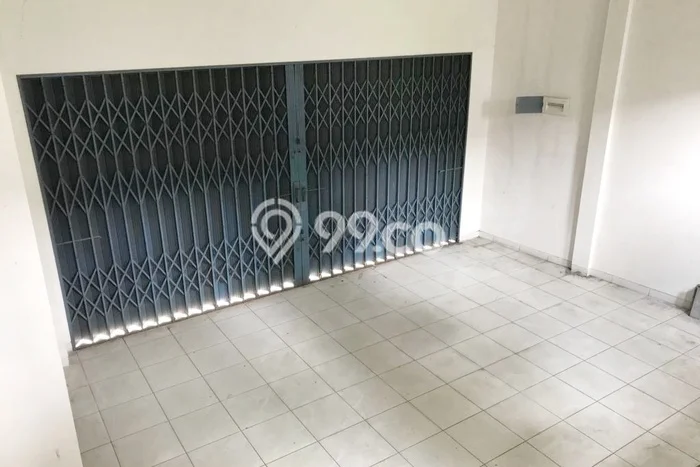 Ruko Disewakan di Area Ramai Semarang Tengah, Semarang Ruko Disewakan di Area Ramai Semarang Tengah, Semarang