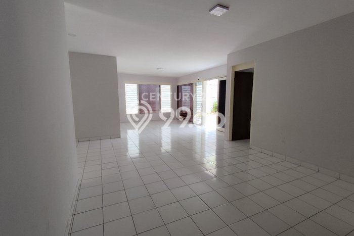 For Sale! Luxury House LT 390m2 Desain Elegan di Pulomas For Sale! Luxury House LT 390m2 Desain Elegan di Pulomas