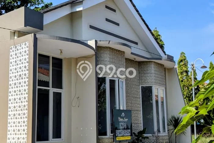 For Sale Rumah 2 Kamar Lokasi Ideal Bagus dan Strategis di Pedurungan For Sale Rumah 2 Kamar Lokasi Ideal Bagus dan Strategis di Pedurungan
