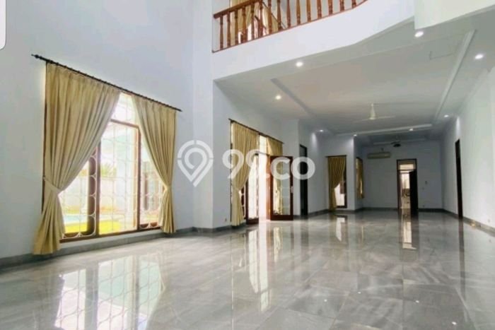 Rumah sewa siap huni 8 Kamar Tidur di Pejaten, Jakarta Selatan Rumah sewa siap huni 8 Kamar Tidur di Pejaten, Jakarta Selatan