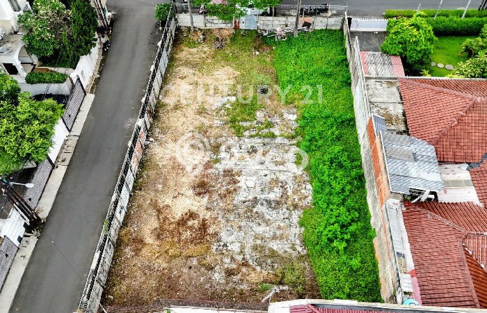 Tanah Dijual di Jakarta Selatan Seluas 678m2 Strategis Tanah Dijual di Jakarta Selatan Seluas 678m2 Strategis