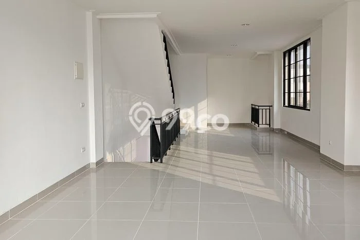 FOR RENT! Ruko di Teluk Naga Cocok untuk Bisnis 202m2 FOR RENT! Ruko di Teluk Naga Cocok untuk Bisnis 202m2