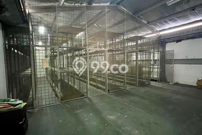 Untuk Dijual! Gudang di Pantai Indah Kapuk Jakarta Utara LT 180m2 / LB 250m2 Kawasan Strategis Untuk Dijual! Gudang di Pantai Indah Kapuk Jakarta Utara LT 180m2 / LB 250m2 Kawasan Strategis